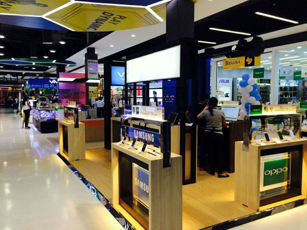 Jewelry store anti-theft pull box and security system